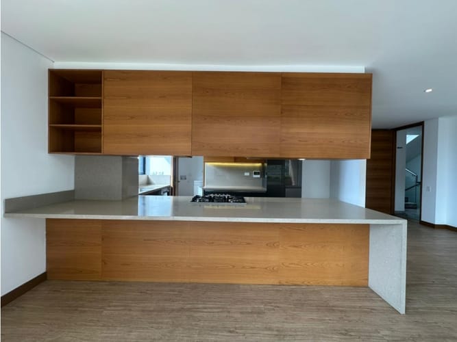 Apartamento en venta en Santa Barbara Alta, Bogotá · foto 4 de 24