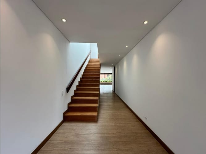 Apartamento en venta en Santa Barbara Alta, Bogotá · foto 7 de 24