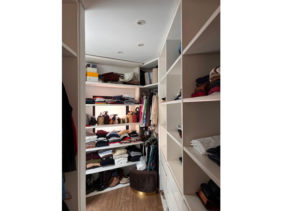 Apartamento en venta en Los Rosales, Bogotá · foto 12 de 24