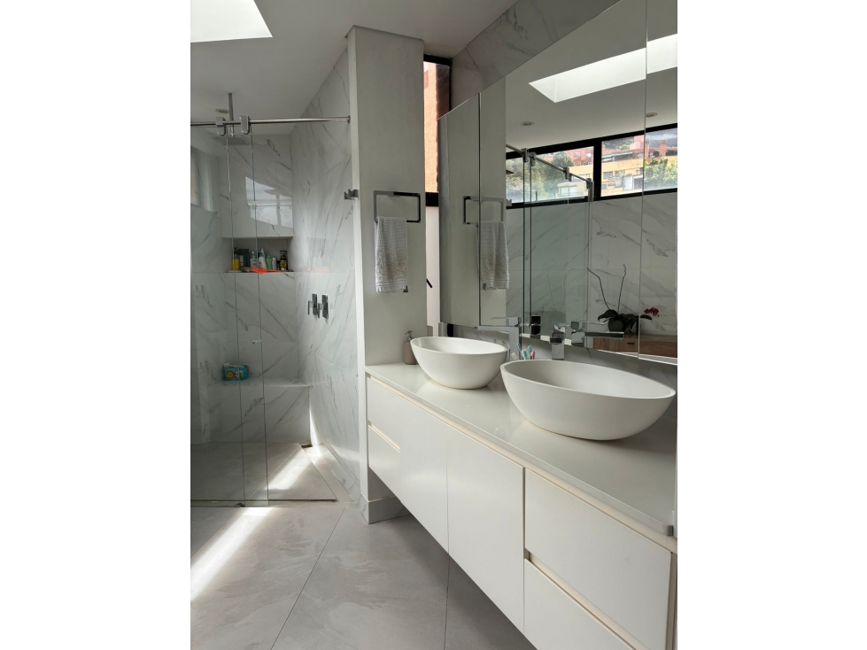 Apartamento en venta en Los Rosales, Bogotá · foto 21 de 24