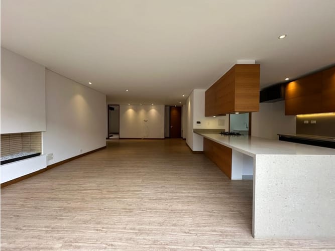 Apartamento de 2 alcobas en venta en Santa Barbara Alta, Bogotá, 147 m² · foto 11 de 21