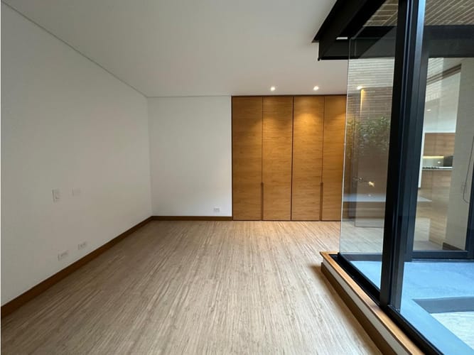 Apartamento de 2 alcobas en venta en Santa Barbara Alta, Bogotá, 147 m² · foto 13 de 21