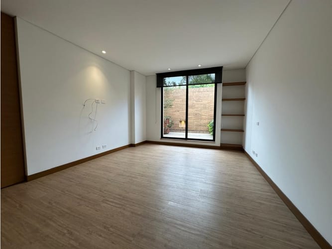 Apartamento de 2 alcobas en venta en Santa Barbara Alta, Bogotá, 147 m² · foto 14 de 21