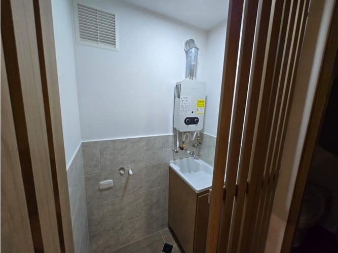 Apartamento de 1 alcoba en arriendo en Colina Campestre, Bogotá, 32 m² · foto 12 de 15