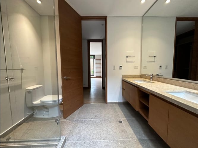 Apartamento de 2 alcobas en venta en Santa Barbara Alta, Bogotá, 147 m² · foto 19 de 21