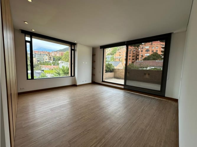 Apartamento de 2 alcobas en venta en Santa Barbara Alta, Bogotá, 181 m² · foto 4 de 16