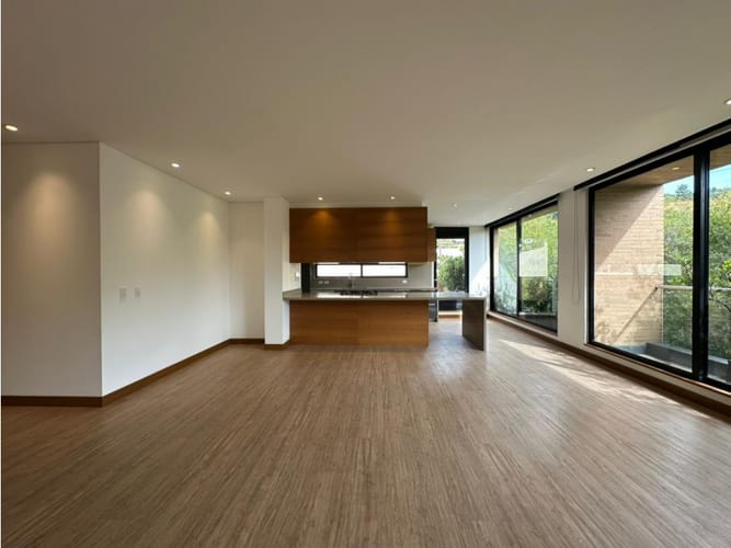 Apartamento de 2 alcobas en venta en Santa Barbara Alta, Bogotá, 181 m² · foto 6 de 16