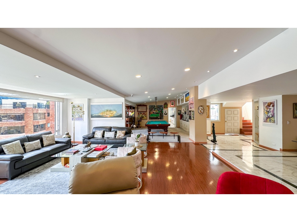 Apartamento en venta en Santa Barbara, Bogotá · foto 2 de 17