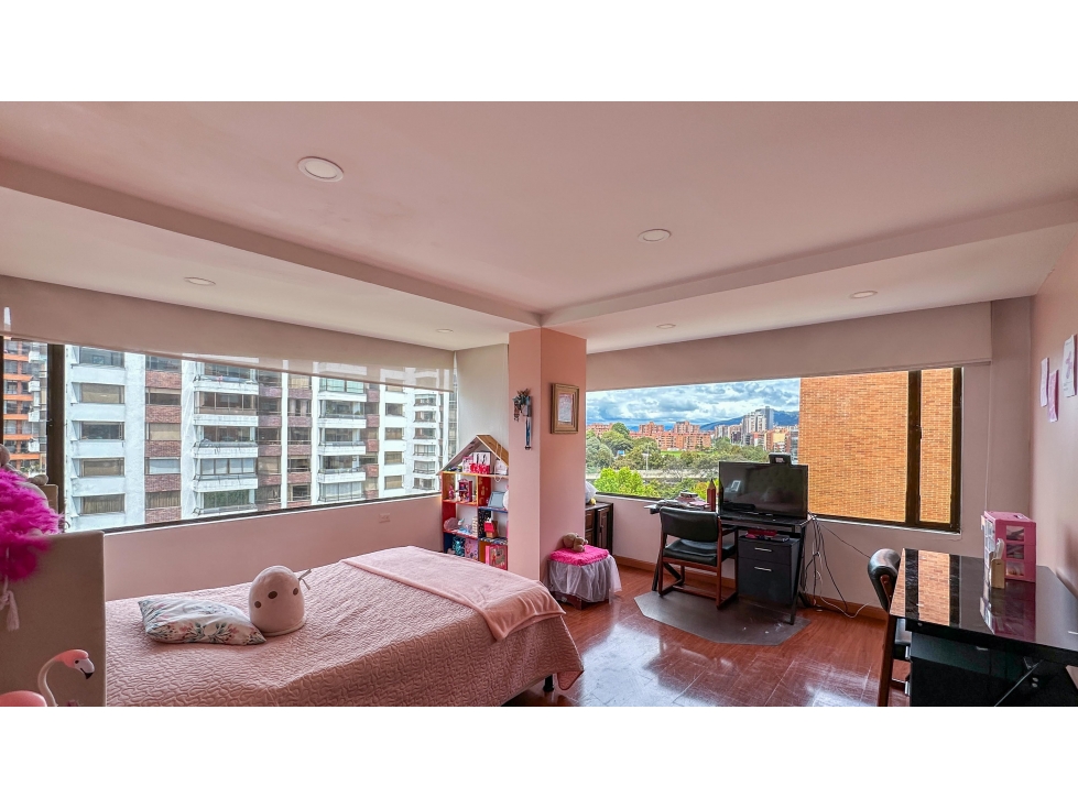 Apartamento en venta en Santa Barbara, Bogotá · foto 8 de 17