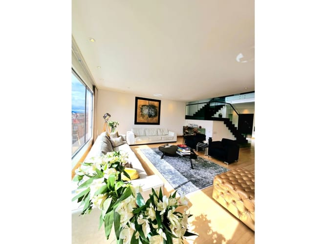 Apartamento de 5 alcobas en venta en Chicó Navarra, Bogotá, 450 m² · foto 3 de 15