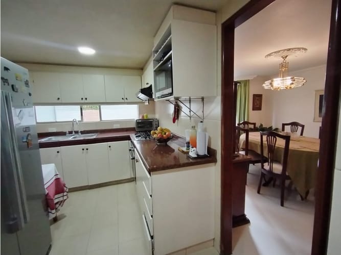 Apartamento de 3 alcobas en venta en Chicó Reservado, Bogotá, 130 m² · foto 6 de 24