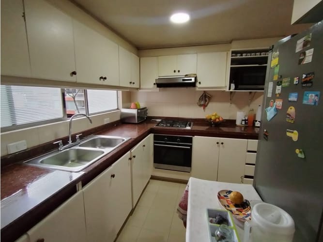 Apartamento de 3 alcobas en venta en Chicó Reservado, Bogotá, 130 m² · foto 9 de 24