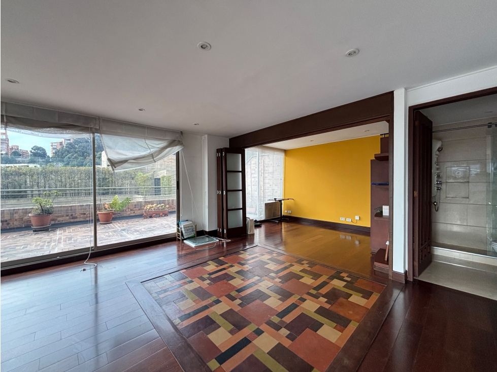 Apartamento en venta en El Refugio, Bogotá · foto 3 de 18