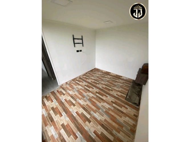Apartamento de 3 alcobas en venta en San Luis, Madrid, 56 m² · foto 3 de 8