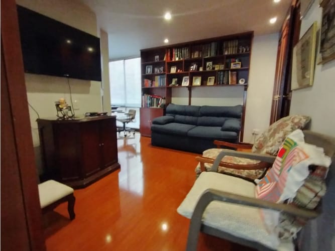 Apartamento de 3 alcobas en venta en Chicó Reservado, Bogotá, 130 m² · foto 16 de 24