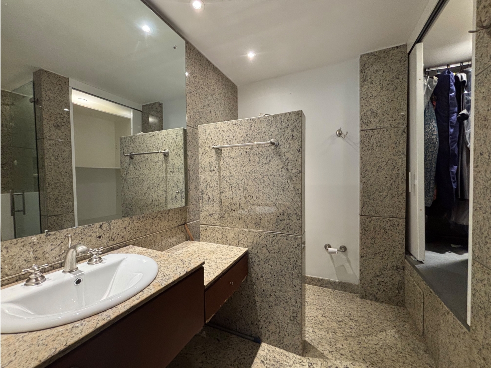 Apartamento en venta en El Refugio, Bogotá · foto 14 de 18