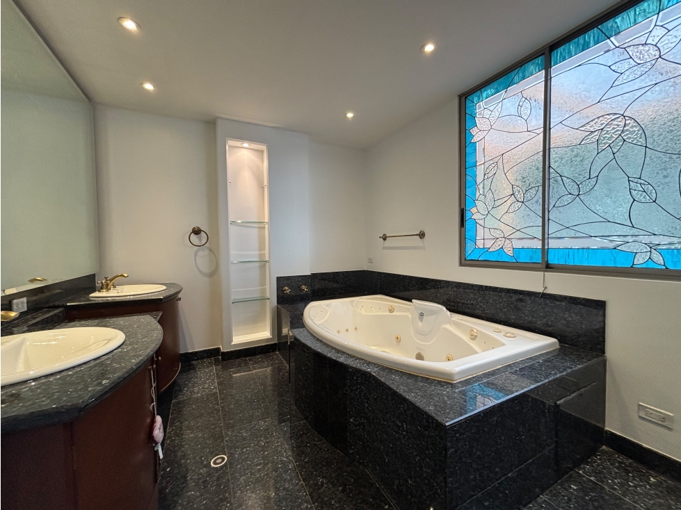 Apartamento en venta en El Refugio, Bogotá · foto 15 de 18