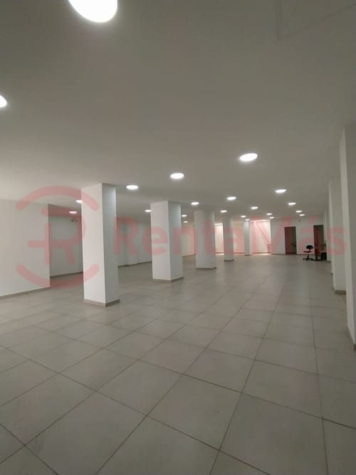 Local en venta en Circunvalacion, Cúcuta, 214 m² · foto 2 de 5
