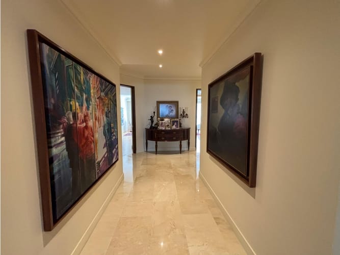 Apartamento de 4 alcobas en venta en Santa Barbara Alta, Bogotá, 400 m² · foto 18 de 24