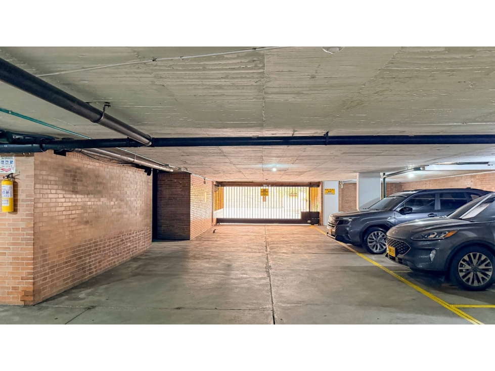 Apartamento en venta en Los Rosales, Bogotá · foto 21 de 22