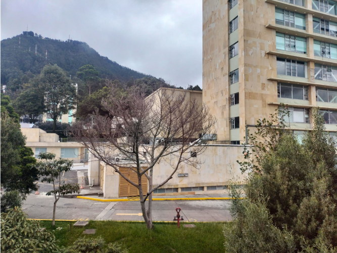 Apartamento de 2 alcobas en venta en Chicó Alto, Bogotá, 76 m² · foto 9 de 10