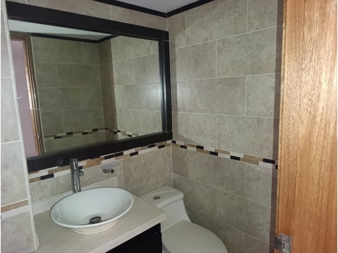 Apartamento de 3 alcobas en venta en La Carolina, Bogotá, 133 m² · foto 12 de 16