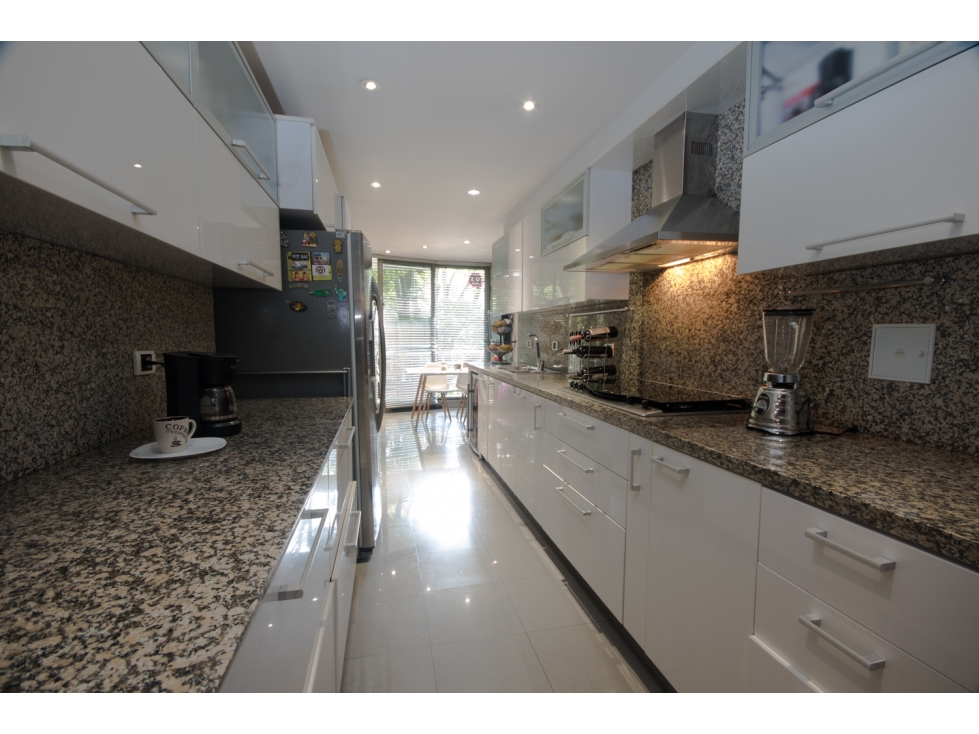 Apartamento en venta en El Virrey, Bogotá · foto 2 de 24