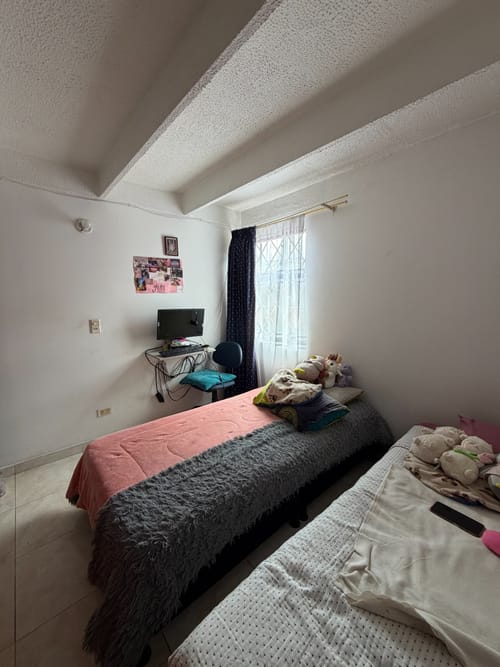 Apartamento de 2 alcobas en venta en Verbenal San Antonio, Bogotá, 55 m² · foto 2 de 8
