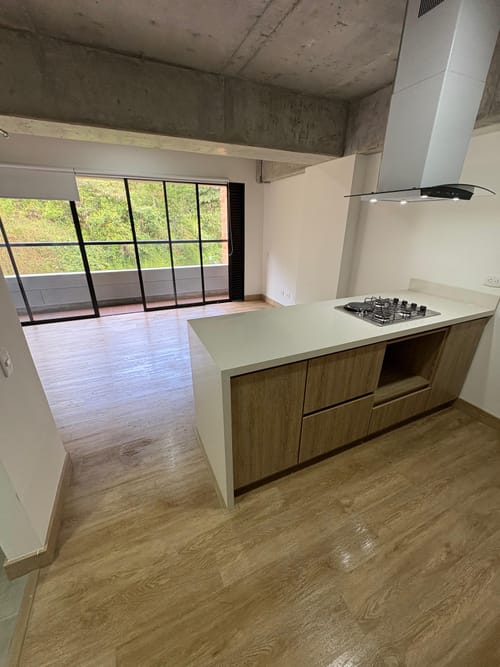 Apartamento de 1 alcoba en venta en Puente Pelaez, El Retiro, 50 m² · foto 2 de 9