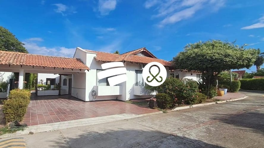 Casa de 4 alcobas en venta en Ricaurte, 425 m² · foto 12 de 18