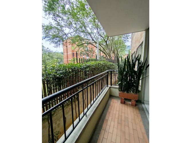 Apartamento de 3 alcobas en venta en La Maria, Copacabana, 80 m² · foto 6 de 19