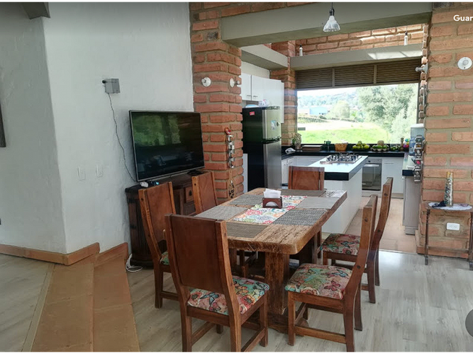 Casa de 3 alcobas en venta en Las Palmas, Envigado, 285 m² · foto 5 de 10