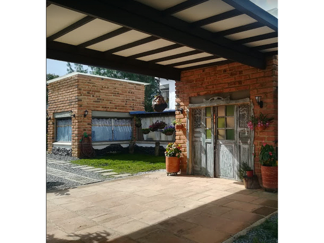 Casa de 3 alcobas en venta en Las Palmas, Envigado, 285 m² · foto 10 de 10