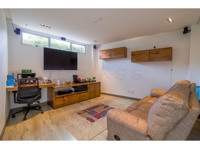 Casa de 4 alcobas en venta en Pantanillo, El Retiro, 392 m² · foto 5 de 23