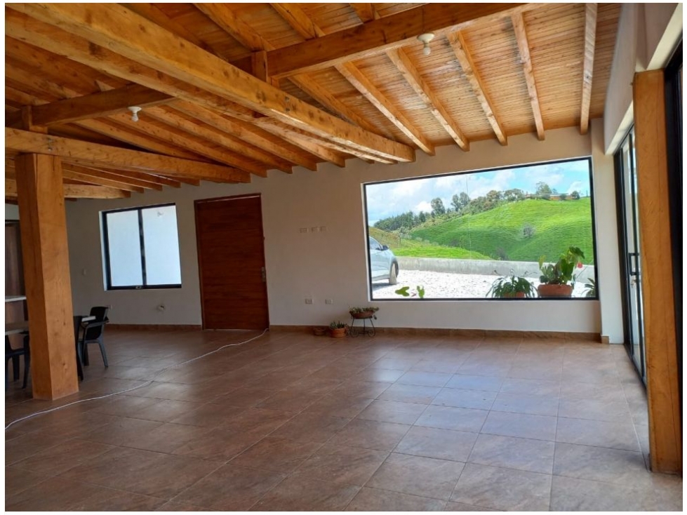Casa de 4 alcobas en venta en La Industrial, Marinilla, 300 m² · foto 11 de 22