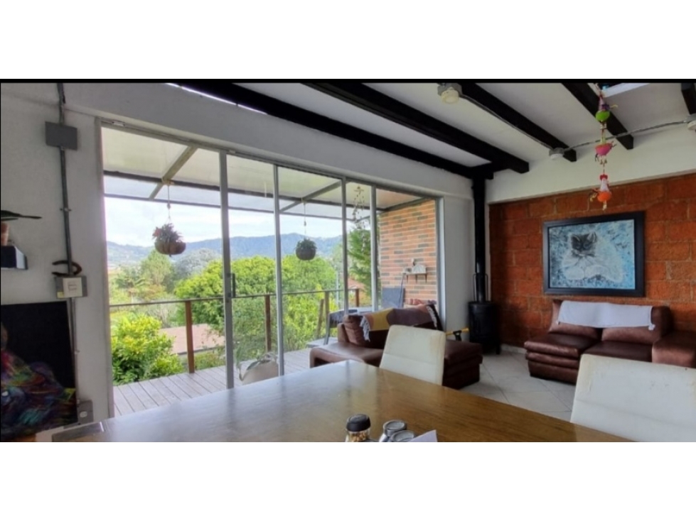 Casa de 4 alcobas en venta en El Carmen De Viboral, El Carmen de Viboral, 190 m² · foto 2 de 12