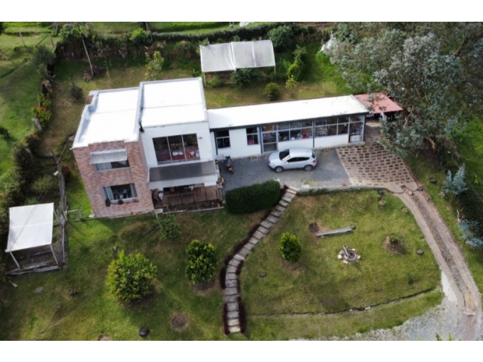 Casa de 4 alcobas en venta en El Carmen De Viboral, El Carmen de Viboral, 190 m² · foto 12 de 12