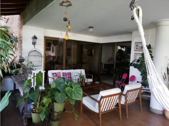 Apartamento de 4 alcobas en venta en San Lucas, Medellín, 261 m² · foto 11 de 16