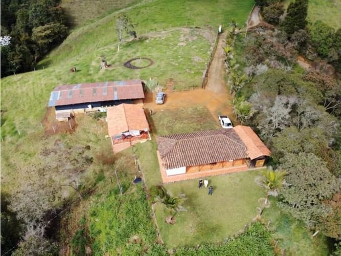 Lote en venta en Piedras Blancas, Guarne, 120 m² · foto 6 de 14