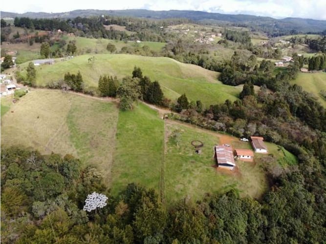 Lote en venta en Piedras Blancas, Guarne, 120 m² · foto 10 de 14