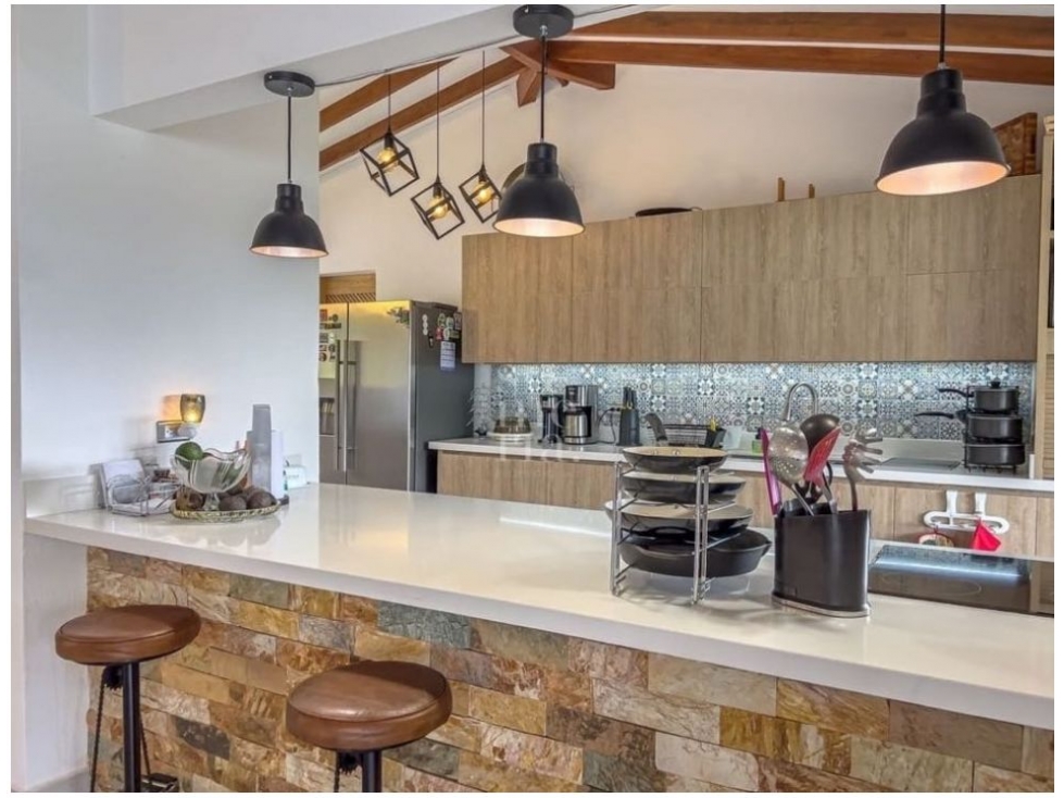Casa de 3 alcobas en venta en El Porvenir, Rionegro, 200 m² · foto 2 de 9