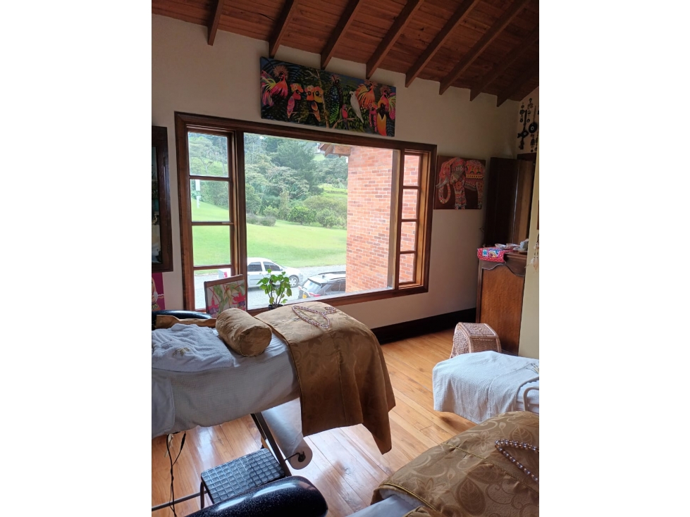 Casa de 4 alcobas en venta en El Capiro, Rionegro, 560 m² · foto 12 de 24