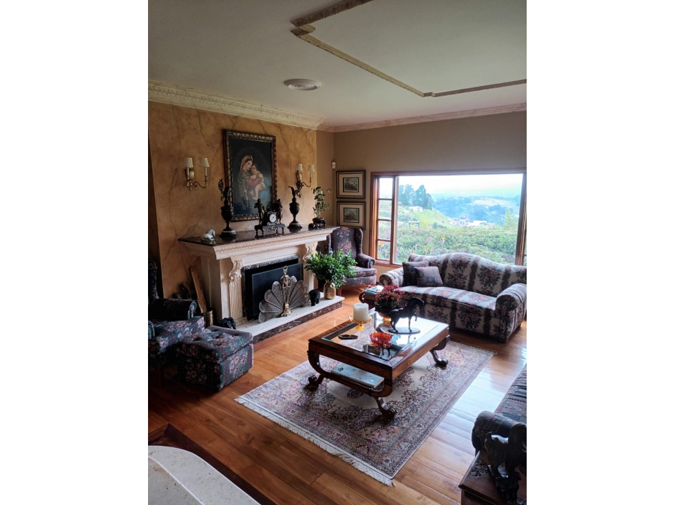 Casa de 4 alcobas en venta en El Capiro, Rionegro, 560 m² · foto 13 de 24