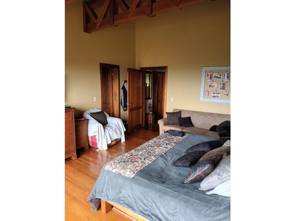 Casa de 4 alcobas en venta en El Capiro, Rionegro, 560 m² · foto 15 de 24