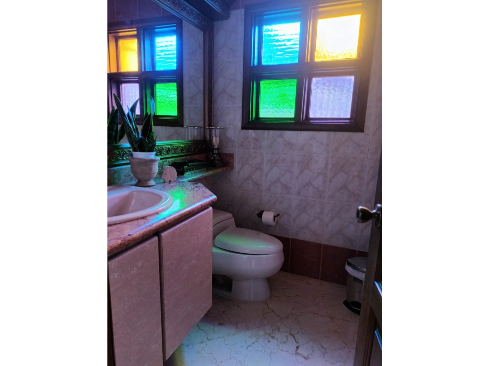 Casa de 4 alcobas en venta en El Capiro, Rionegro, 560 m² · foto 21 de 24