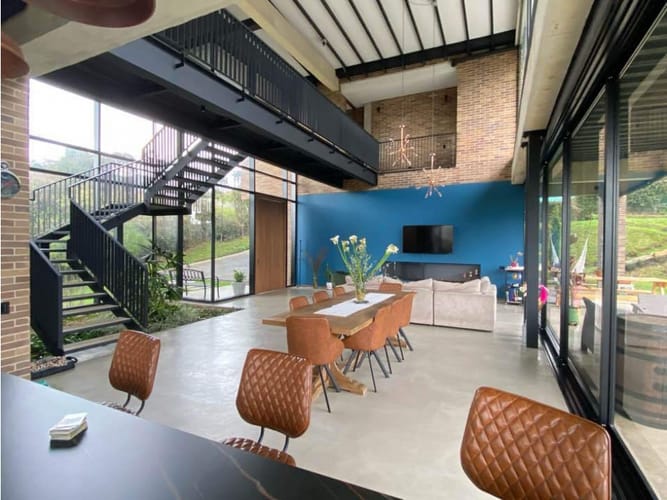 Casa de 5 alcobas en venta en Las Palmas, Envigado, 450 m² · foto 4 de 14