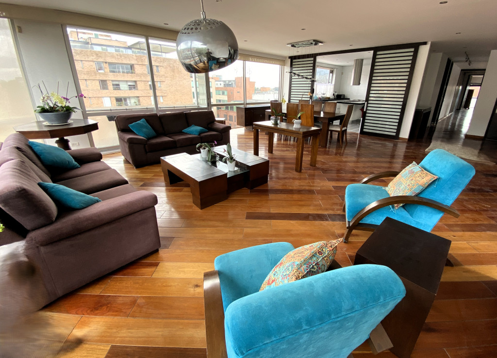 Apartamento en venta en Chico Norte, Bogotá · foto 3 de 24