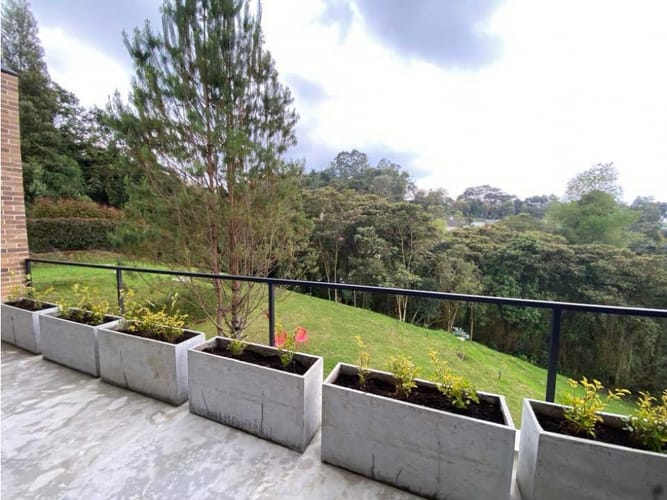Casa de 5 alcobas en venta en Las Palmas, Envigado, 450 m² · foto 12 de 14