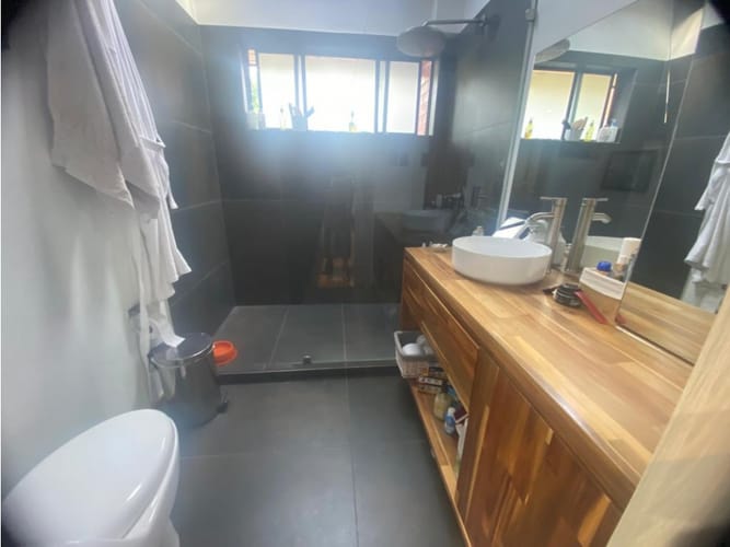 Casa de 3 alcobas en venta en La Florida, Medellín, 240 m² · foto 7 de 24
