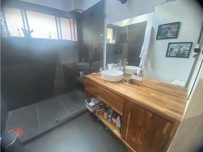 Casa de 3 alcobas en venta en La Florida, Medellín, 240 m² · foto 10 de 24